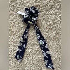 Francesca’s hair accessorie